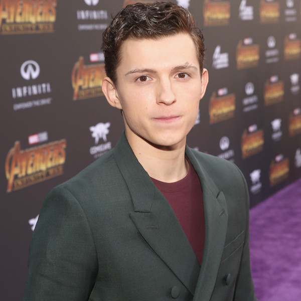 Spiderman homecoming actress dating tom holland